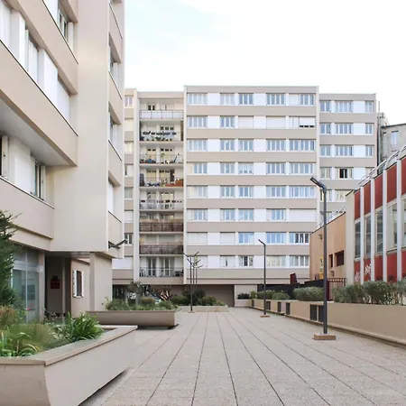 Spacious T1 With Wifi Near Paris 아파트 *